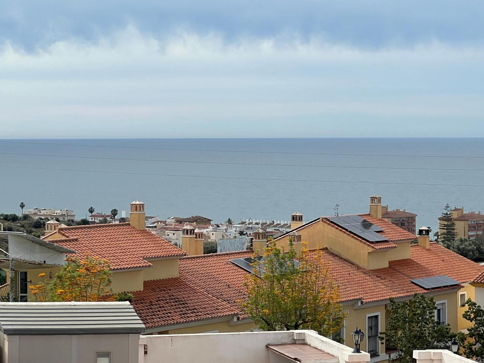 Apartmán Atico Vistas Al Mar Golf ,Piscina Y Parking Albatros 2 Rincón de la Victoria Exteriér fotografie